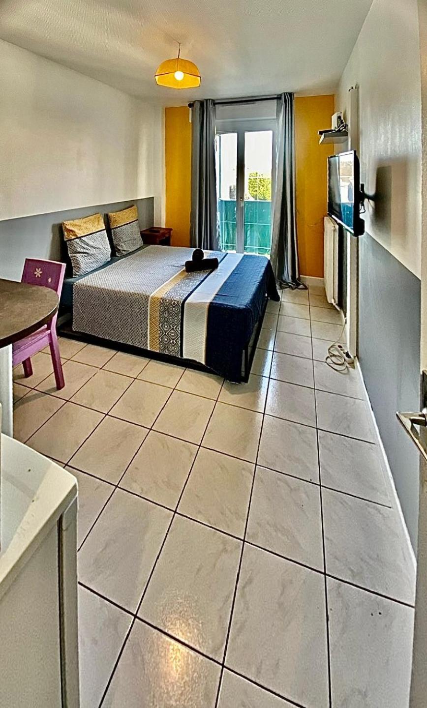 Appartement Proche Gare Et Centre Ville Melun Exterior photo