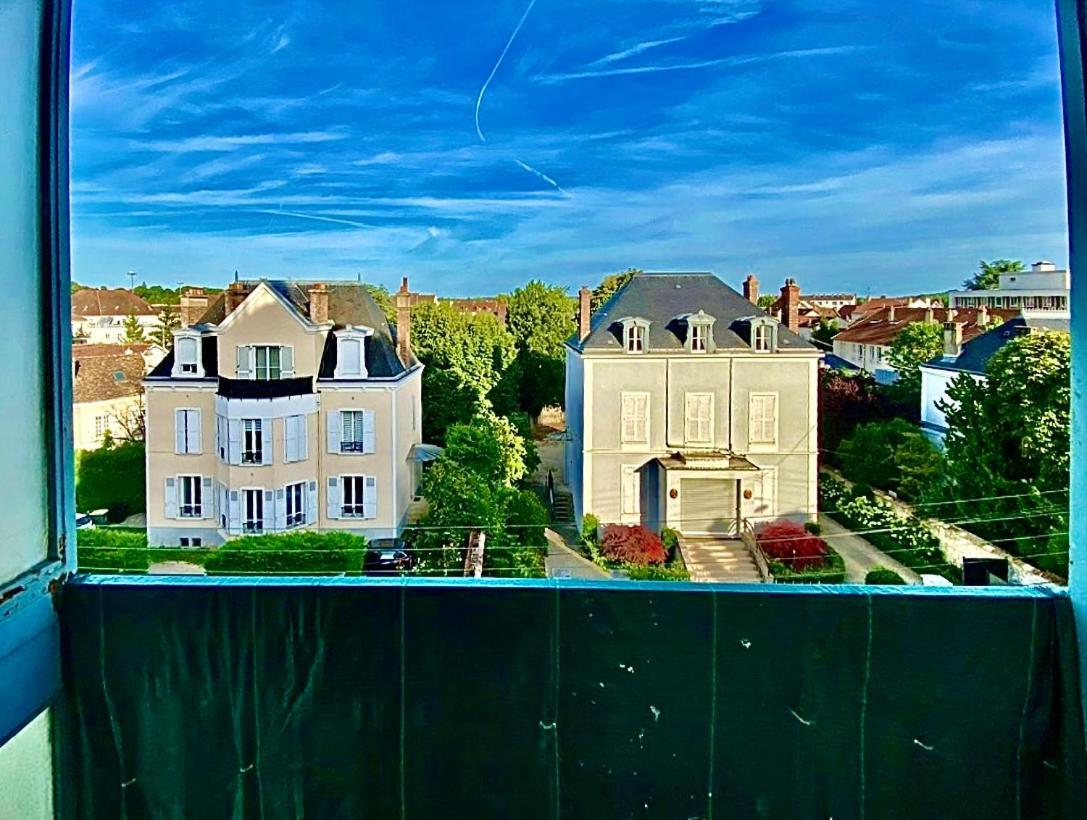 Appartement Proche Gare Et Centre Ville Melun Exterior photo