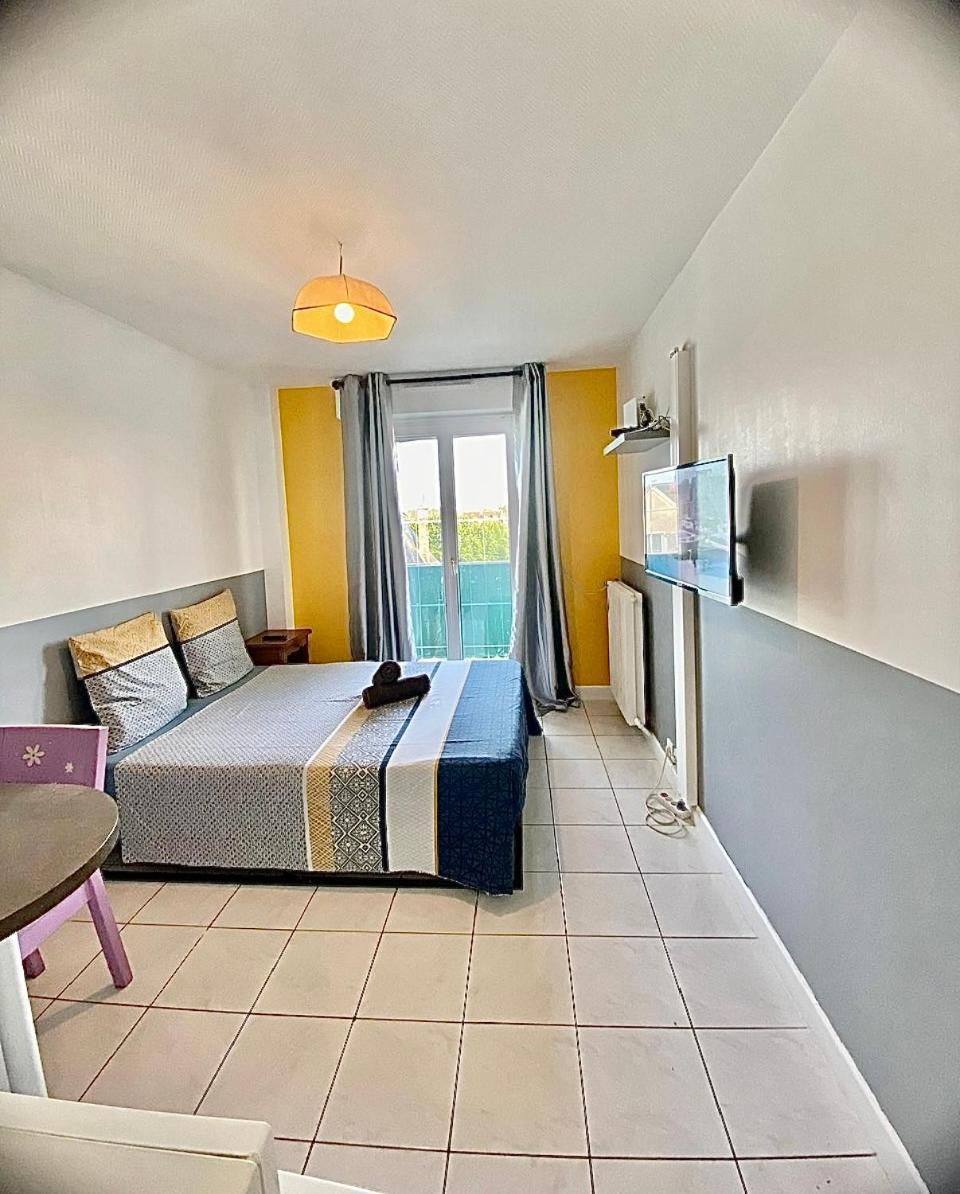Appartement Proche Gare Et Centre Ville Melun Exterior photo